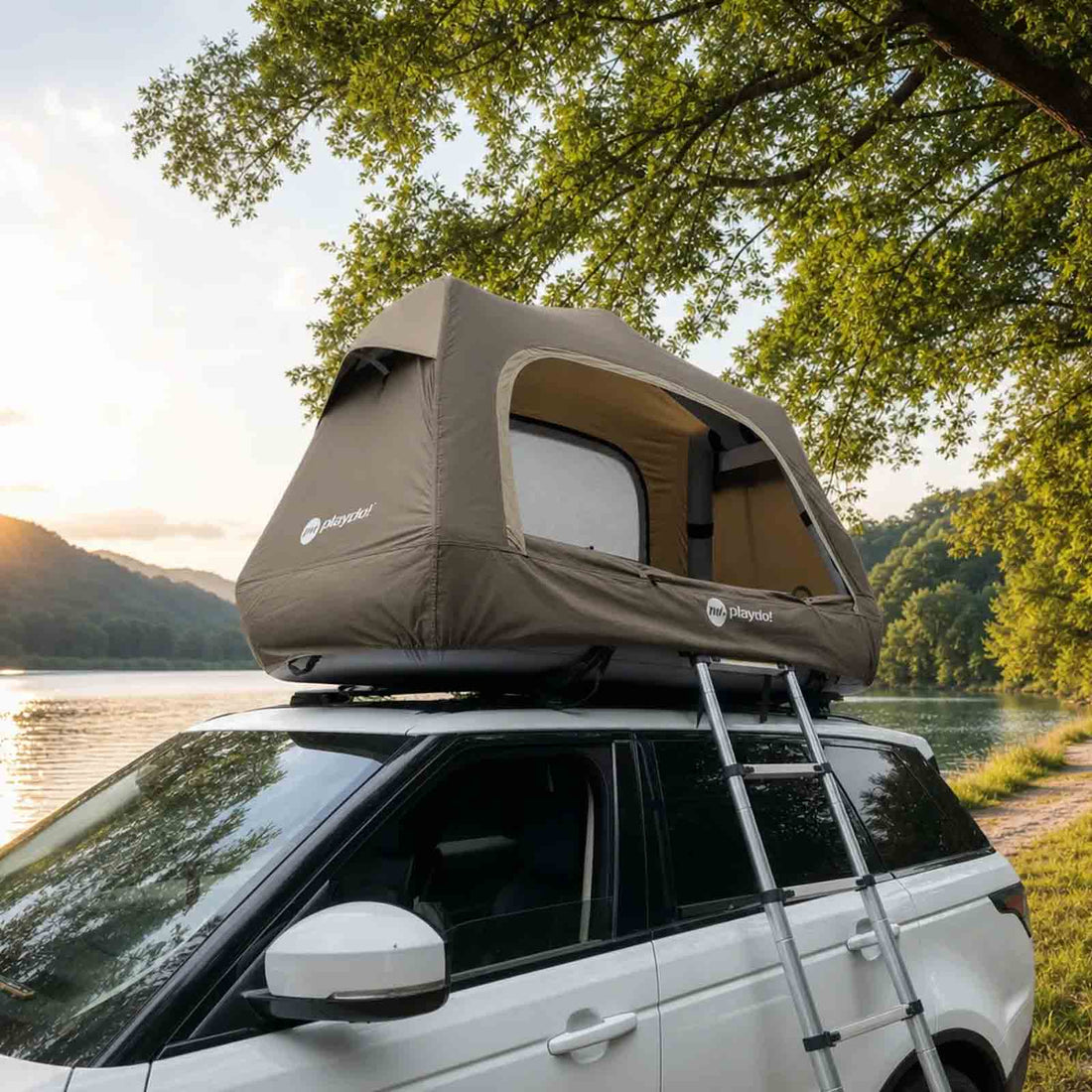 Solo one-person inflatable roof top tent